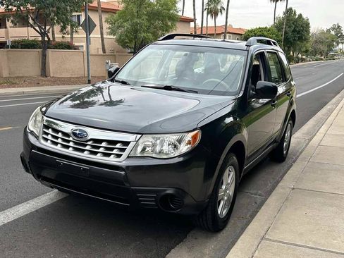 Used 2013 Subaru Forester 2.5X AWD/4WD image 4