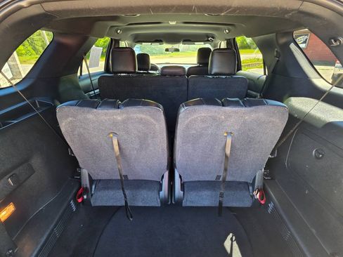 Used 2018 Ford Explorer XLT FWD image 21