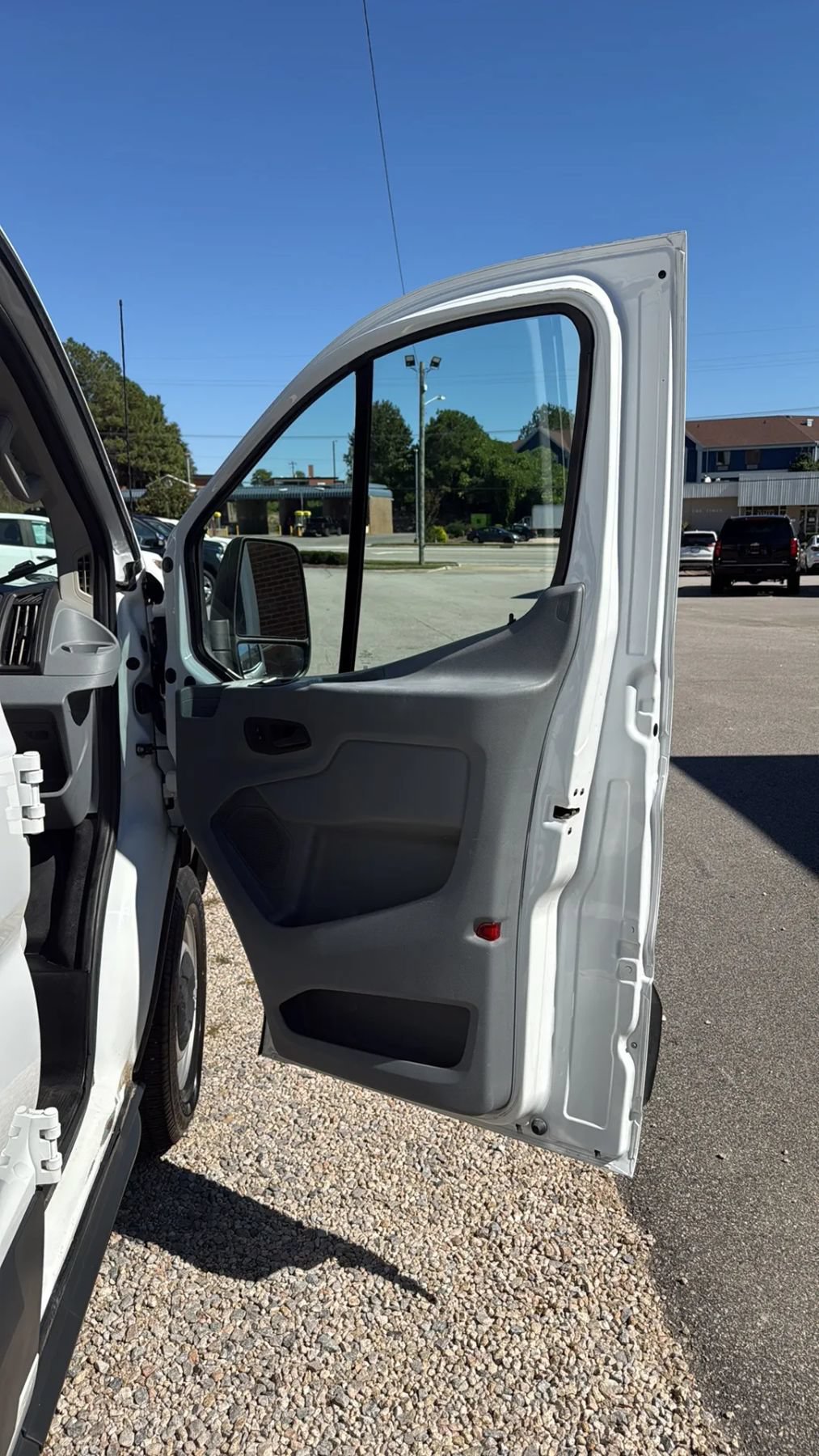 Used 2016 Ford Transit 150 130 Low Roof RWD image 26