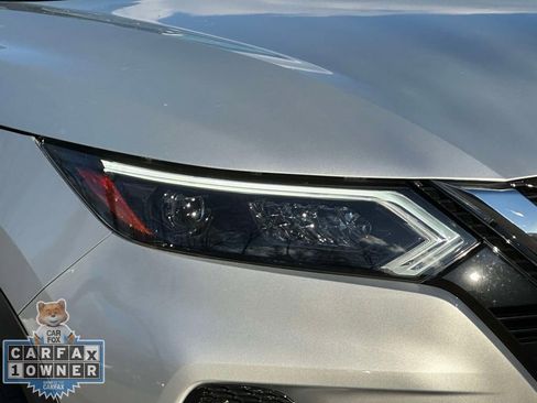 Used 2022 Nissan Rogue Sport SL w/ Premium Package image 10