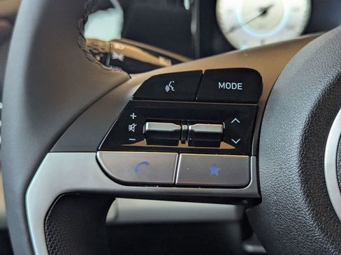 New 2025 Hyundai Elantra Limited image 20