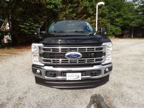 Used 2024 Ford F250 XLT AWD/4WD image 8