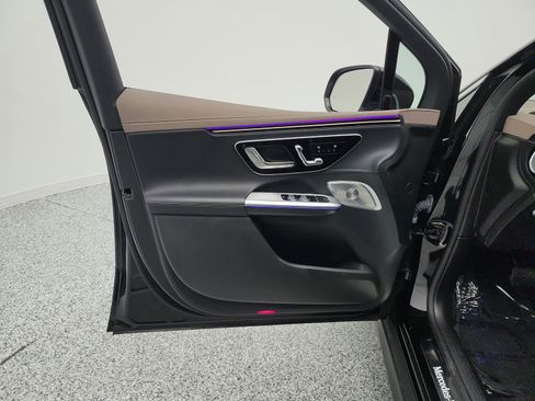 Used 2023 Mercedes-Benz EQE 350+ SUV image 15