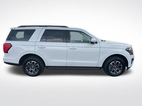 Used 2024 Ford Expedition XLT AWD/4WD image 7