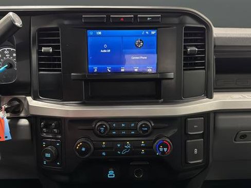 Used 2023 Ford F250 XL AWD/4WD image 12