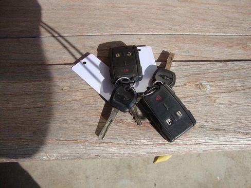 Used 2021 Chevrolet Colorado LT w/ Fleet Safety Package image 6