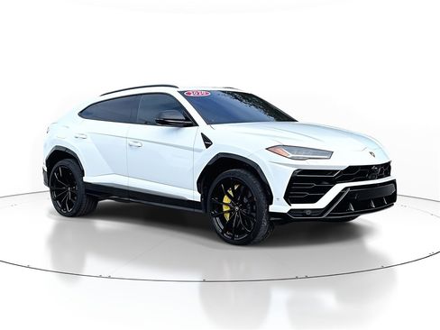 Used 2020 Lamborghini Urus image 1