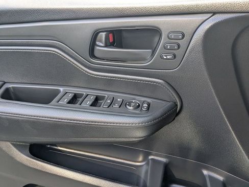 Used 2025 Honda Odyssey Sport-L image 16