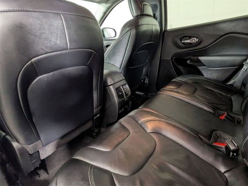 Certified 2023 Jeep Cherokee Altitude Lux image 23