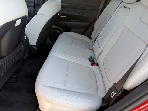 Used 2025 Hyundai Tucson SEL image 8