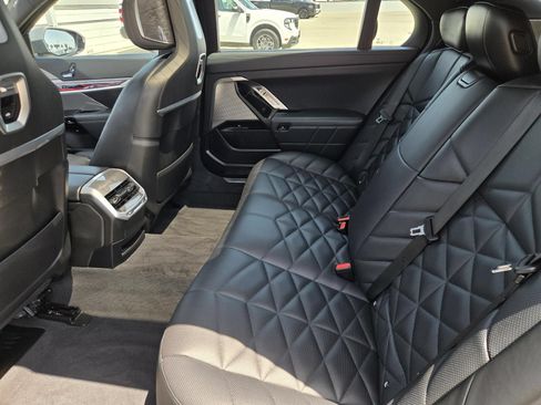 Used 2023 BMW 740i w/ Parking Assistance Package RWD image 22