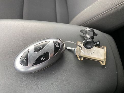 Used 2025 Hyundai Kona SEL image 22