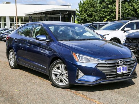 Used 2020 Hyundai Elantra SEL image 1