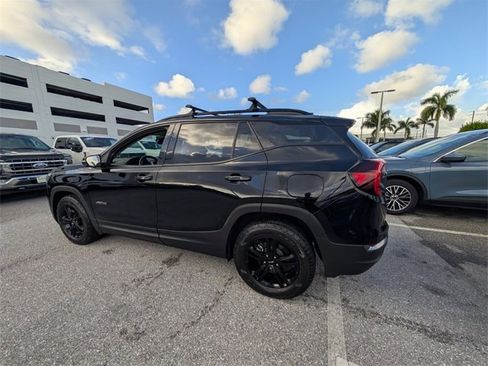 Used 2022 GMC Terrain AT4 w/ Infotainment Package II image 10