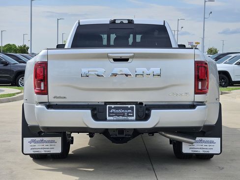 New 2026 RAM 3500 Laramie AWD/4WD image 8