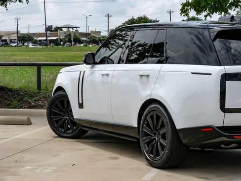 New 2026 Land Rover Range Rover SE AWD/4WD image 12