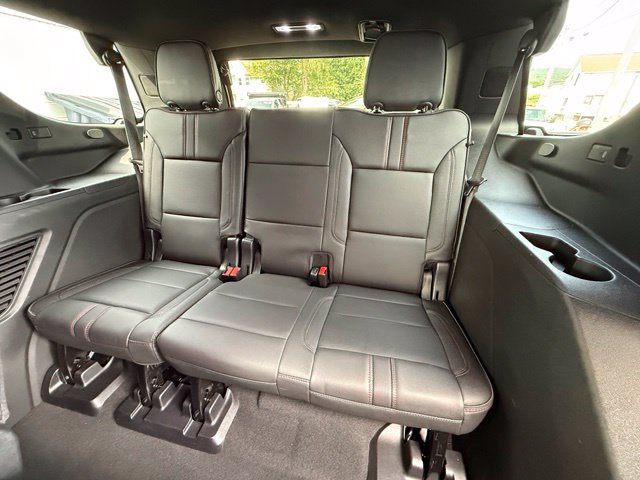 Used 2022 Chevrolet Tahoe RST w/ Luxury Package AWD/4WD image 15