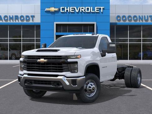 New 2025 Chevrolet Silverado 3500 W/T w/ WT Convenience Package AWD/4WD image 6
