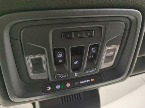 Used 2022 GMC Sierra 1500 Denali Ultimate image 24