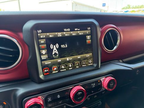 Used 2023 Jeep Wrangler Rubicon w/ Steel Bumper Group AWD/4WD image 14