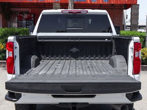 Used 2024 Chevrolet Silverado 2500 LTZ w/ LTZ Plus Package AWD/4WD image 8
