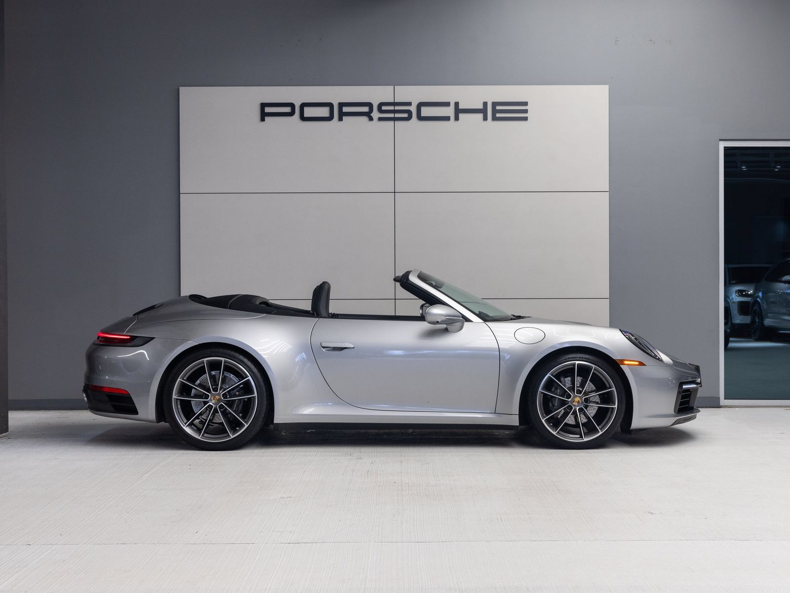 Certified 2021 Porsche 911 Carrera RWD image 10
