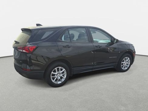 Used 2022 Chevrolet Equinox LS image 5