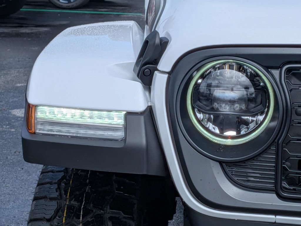 New 2026 Jeep Gladiator Rubicon AWD/4WD image 10