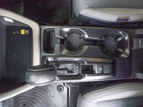 Certified 2026 Subaru Forester Premium image 10