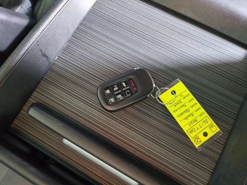 Used 2025 Honda Odyssey Touring image 33