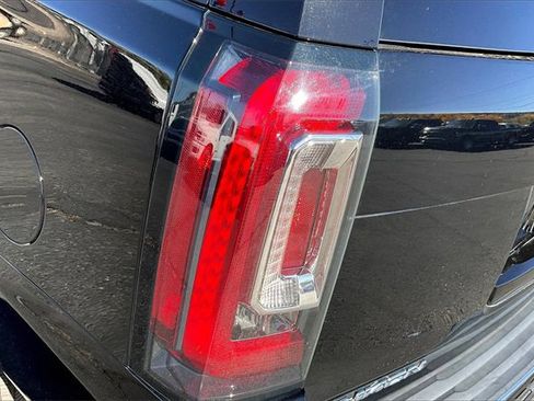 Used 2019 GMC Yukon Denali w/ Denali Ultimate Package image 33