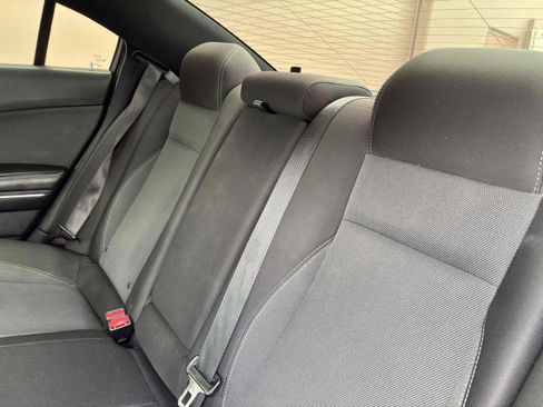 Used 2015 Dodge Charger SE RWD image 49