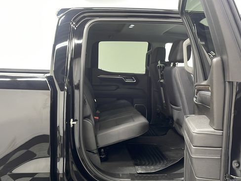 Used 2026 Chevrolet Silverado 1500 RST AWD/4WD image 17