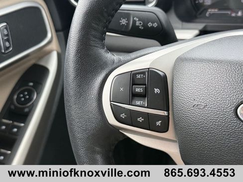 Used 2023 Ford Explorer XLT w/ Equipment Group 202A AWD/4WD image 21