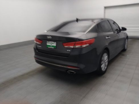 Used 2018 Kia Optima EX w/ Premium Package FWD image 9