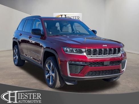 New 2026 Jeep Grand Cherokee Limited RWD image 1