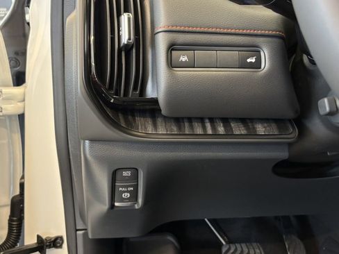 New 2026 Nissan Armada PRO-4X image 15