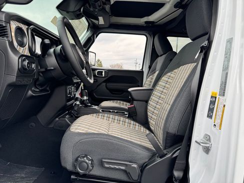 New 2026 Jeep Wrangler Unlimited Sport AWD/4WD image 14