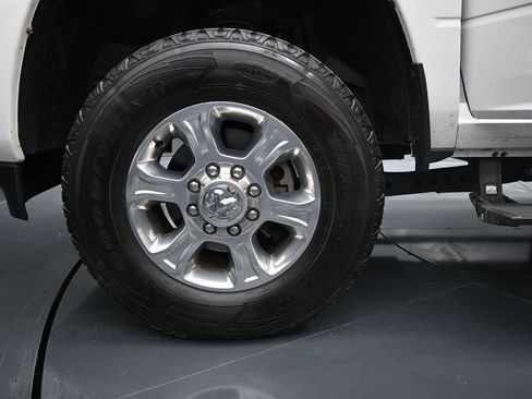Used 2024 RAM 2500 Big Horn w/ Night Edition AWD/4WD image 27