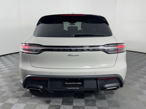 Used 2026 Porsche Macan image 10