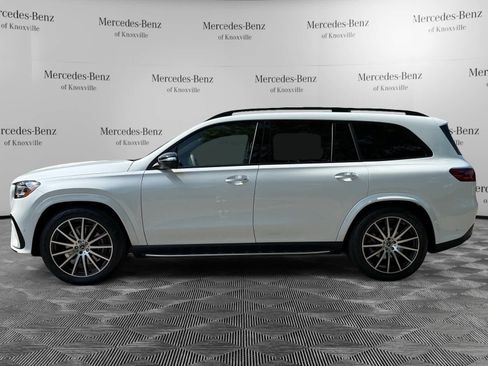 New 2025 Mercedes-Benz GLS 580 4MATIC image 2