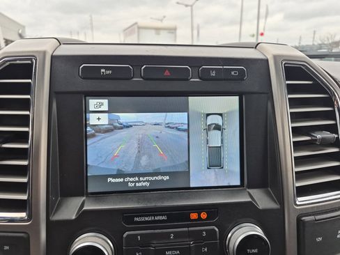 Used 2017 Ford F350 Platinum image 40