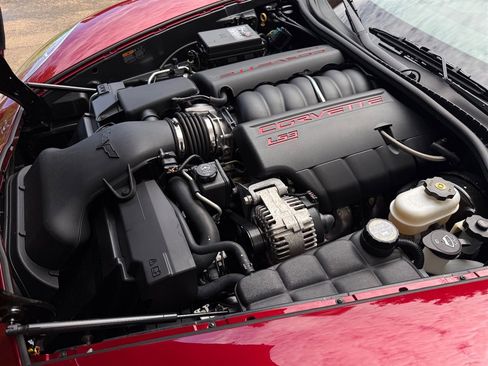 Used 2011 Chevrolet Corvette Grand Sport w/ Preferred Equipment Group RWD image 69