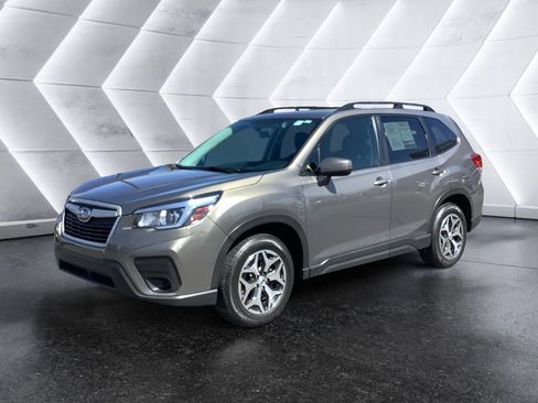 Used 2019 Subaru Forester Premium image 2