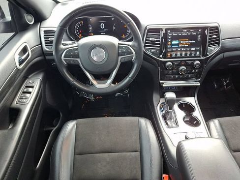 Used 2022 Jeep Grand Cherokee Laredo X AWD/4WD image 11