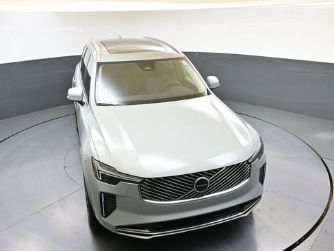 New 2026 Volvo XC90 B6 Plus w/ Protection Package Premier image 53