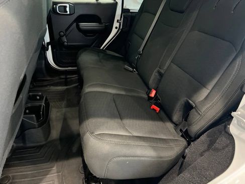 Used 2020 Jeep Wrangler Unlimited Sport AWD/4WD image 13