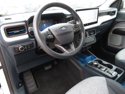 Used 2026 Ford Maverick XLT AWD/4WD image 14