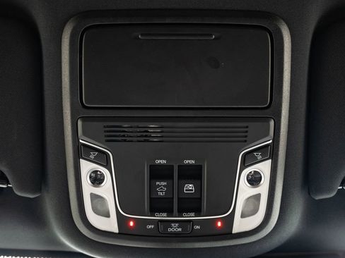 Used 2024 Honda Ridgeline Black Edition image 37