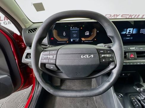 Used 2025 Kia K4 FWD image 12